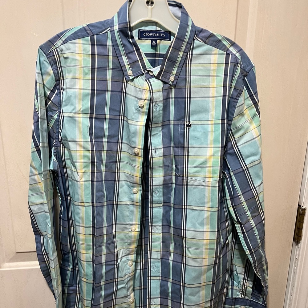 Crown & Ivy Plaid Button-Down Shirt in Aqua & Navy XL